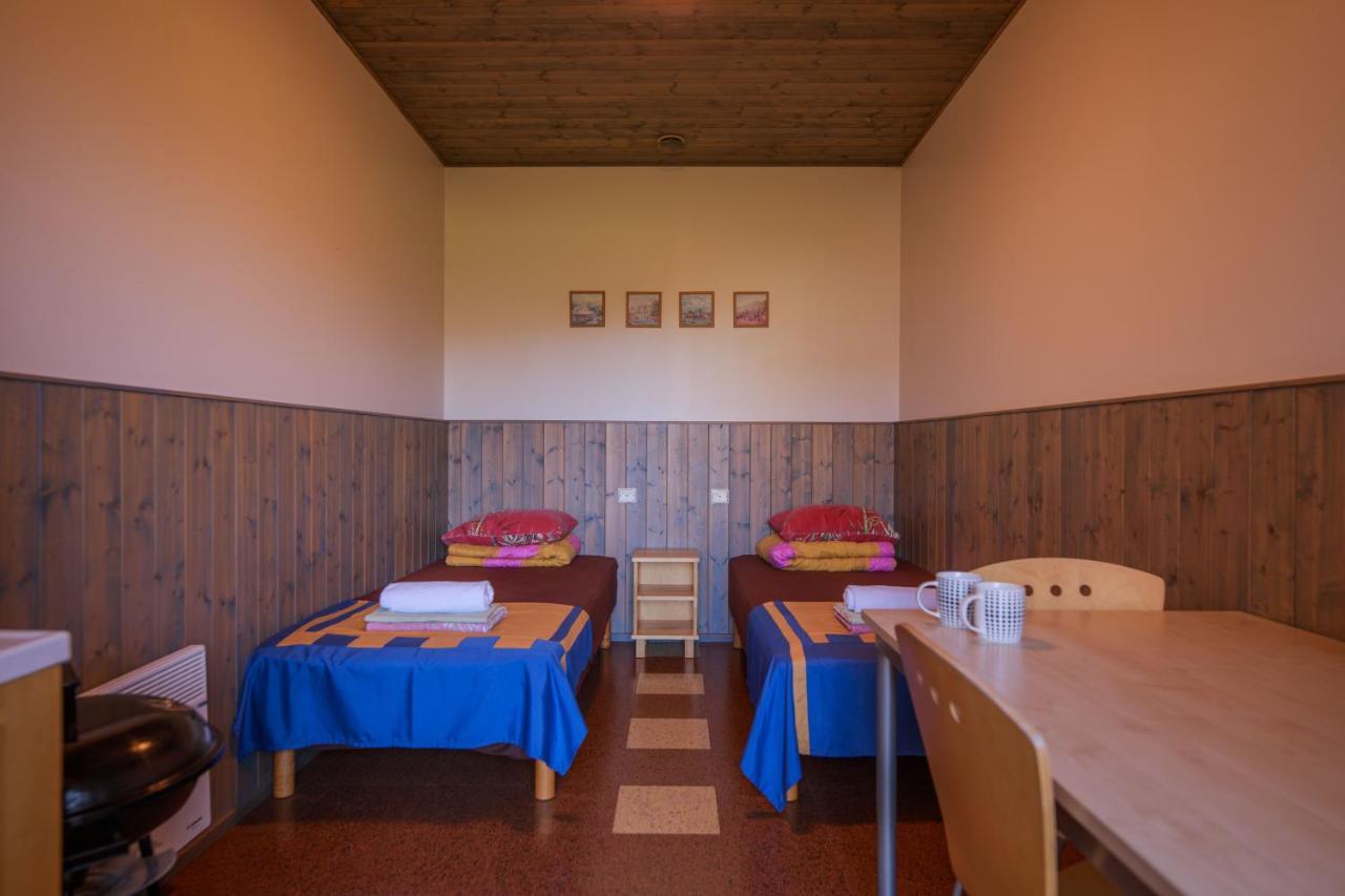 Saka Manor Hotel Buitenkant foto